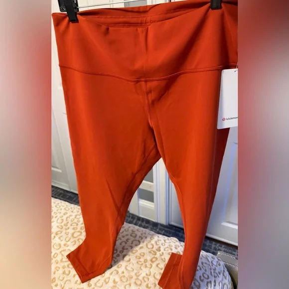 NWT Lululemon Wunder Train HR Tight, 25. Women’s 
Size: 18 - Picture 11 of 11